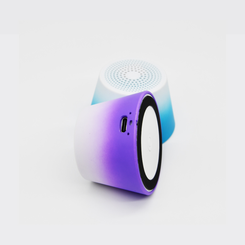 New Portable Fashion Bluetooth Speaker Mini Desktop Subwoofer Outdoor Mini Gradient Color Bluetooth Speaker