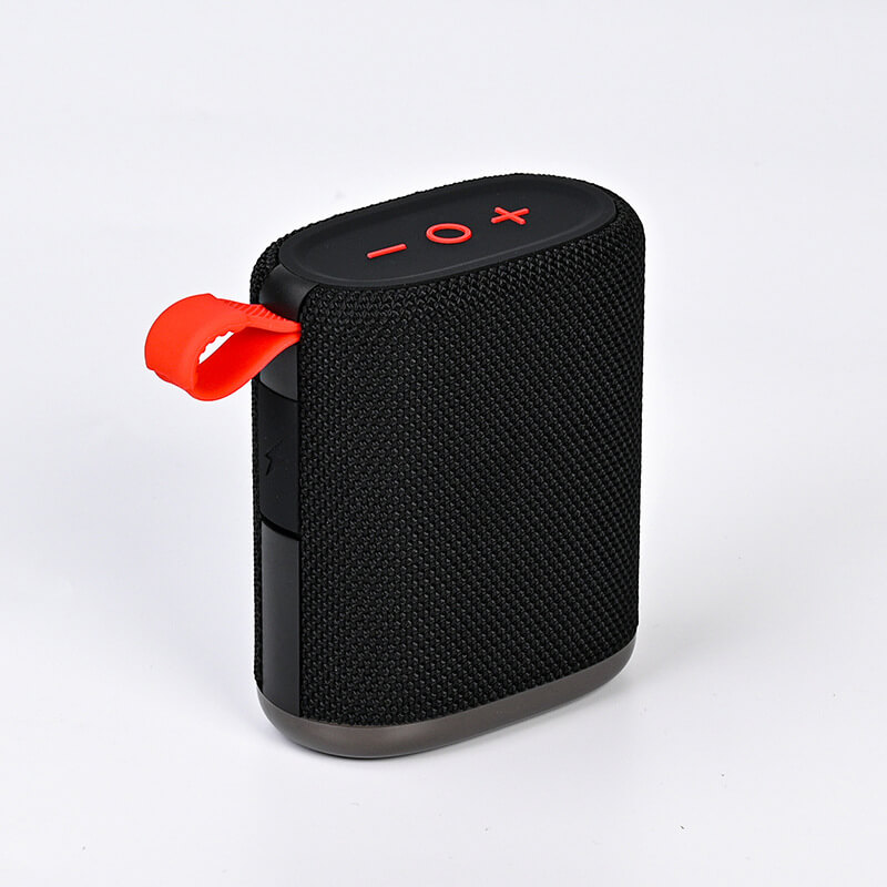 2025 Popular Outdoor Waterproof Fabric Plastic Speakers Professional Mini Radio Portable Bluetooth Speakers